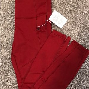 Keep the Fleece Tight BNWT size 8 Red